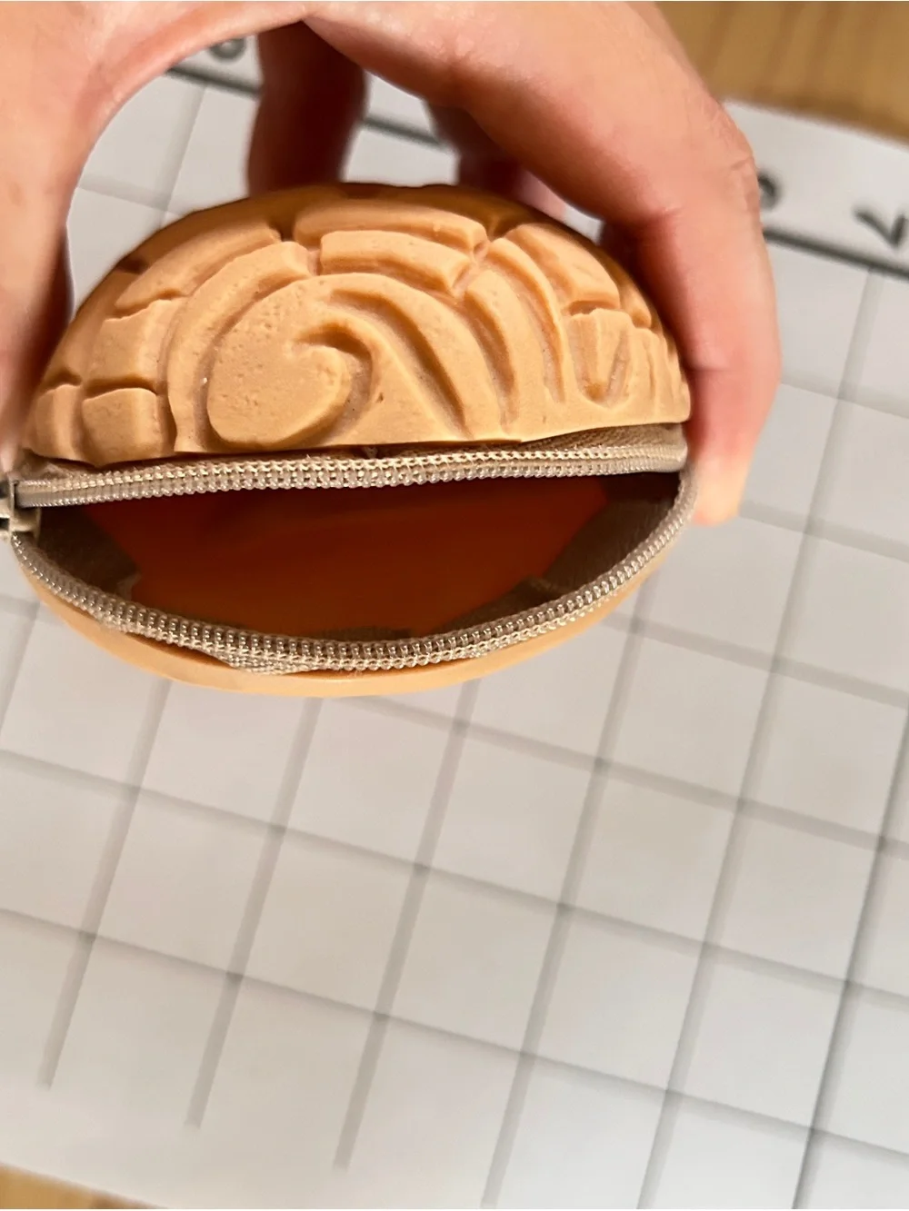 Round Peach Pastry Coin Purse - Textured Shell Design